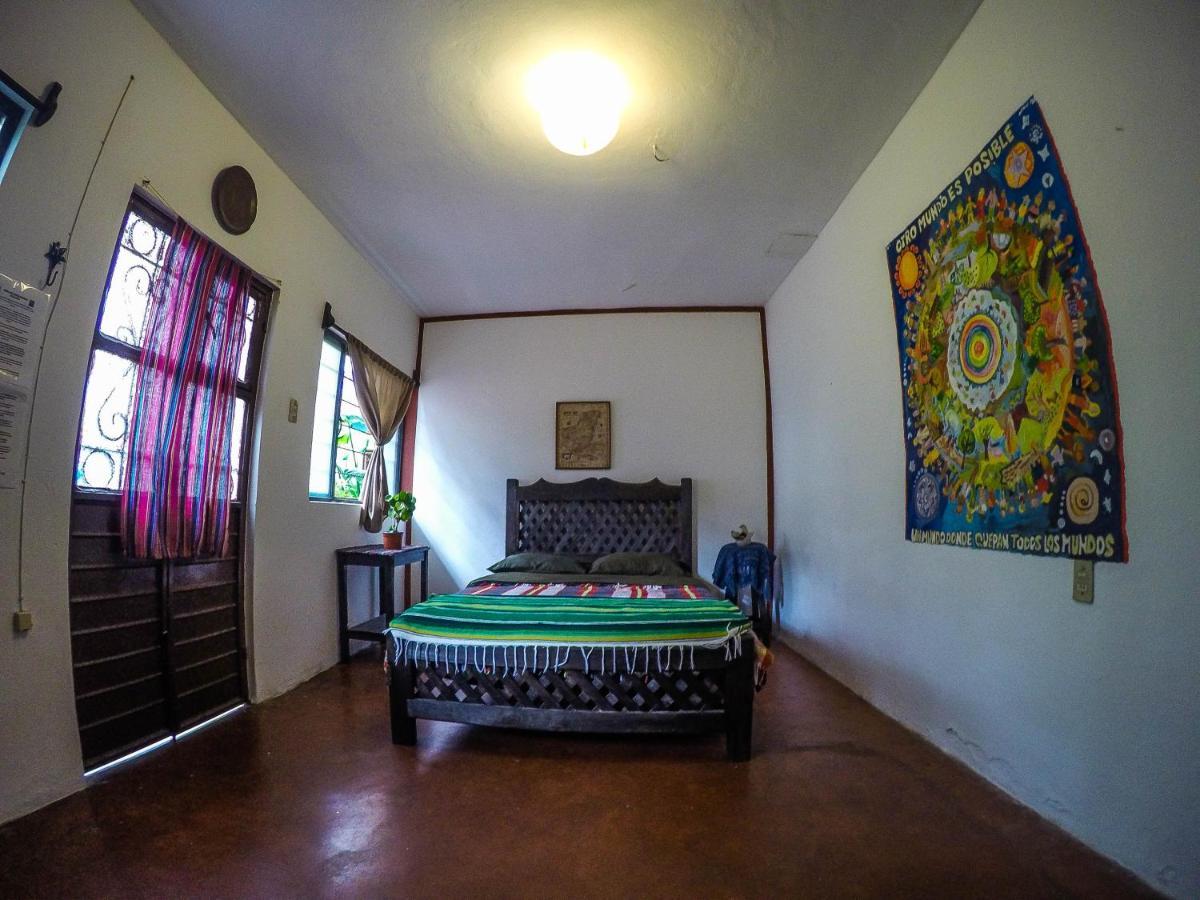 Hostel El Nagual San Cristóbal de Las Casas Екстериор снимка